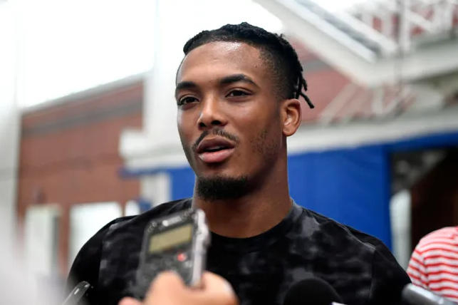 竞技宝官网-美国一橄榄球球星失踪7个月：姐姐发帖求助，其最后一通电话系打给女友|比尔|扎恩|纽约巨人队|纽约巨人|国家橄榄球联盟_新浪体育_新浪新闻