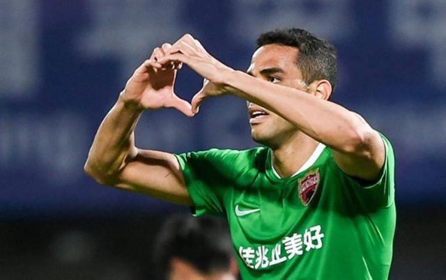 竞技宝下载-携手元敏诚反戈 张外龙：卡尔德克是中国球员榜样